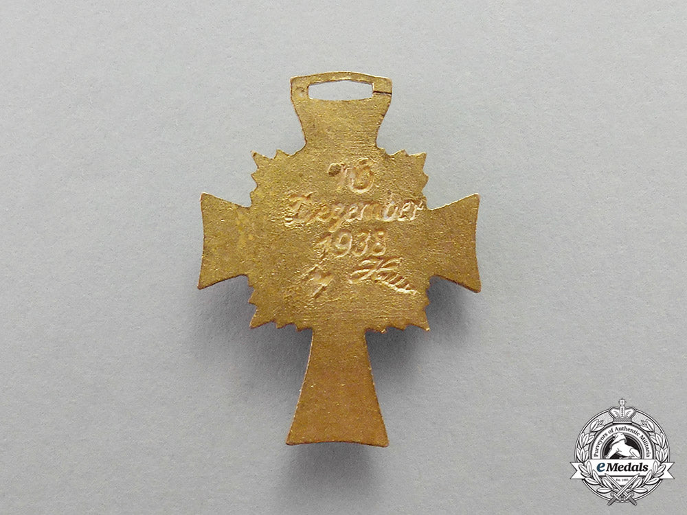 germany._a_gold_grade_cross_of_honour_of_the_german_mother_with_miniature_c18-0229