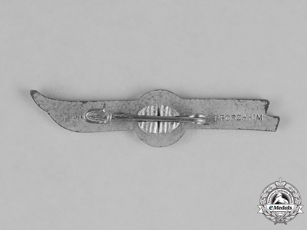 germany._a1941_daf_day_of_wintersports_badge_c18-022976