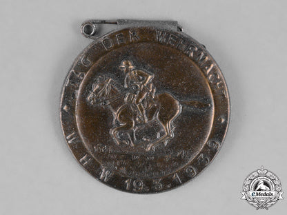 germany._a1933_day_of_the_wehrmacht_badge_c18-023005