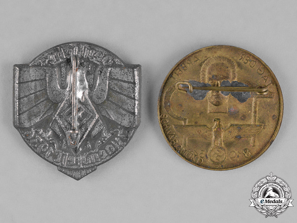 germany._a_grouping_of_two_badges_c18-023012