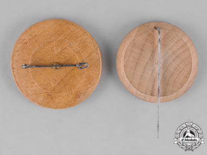 germany._a_grouping_of_two_badges_c18-023028