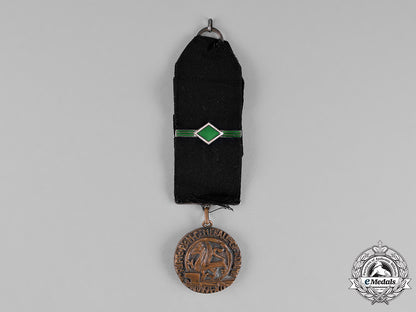 italy,_kingdom._a_fascist_giordana_general_ward_group_medal_c18-023093_1_1