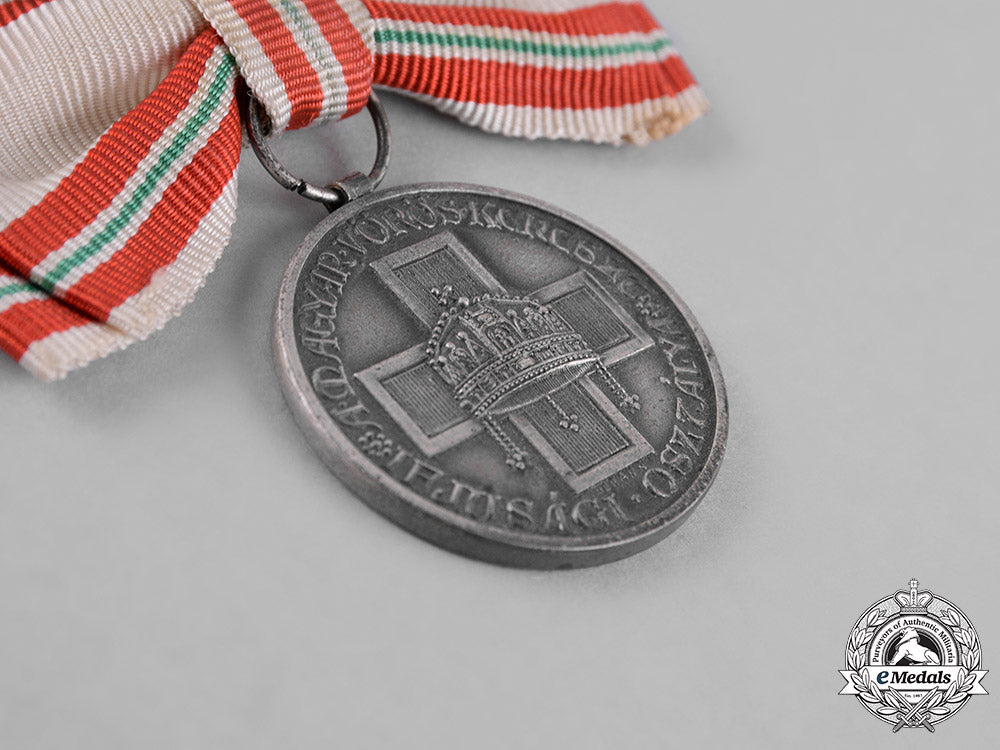 hungary,_kingdom._a_red_cross_decoration,_silver_grade_medal_for_youth,_c.1930_c18-023102
