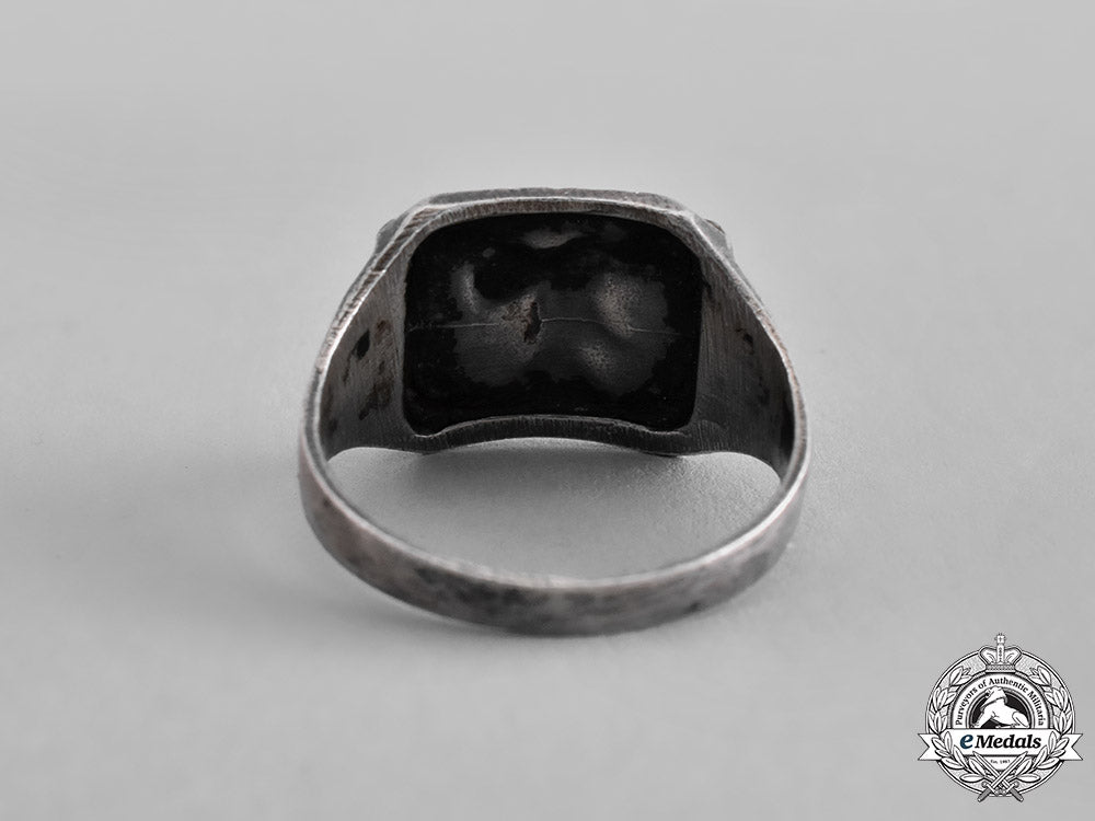 germany,_luftwaffe._a_silver_ring_c.1940_c18-023229