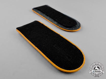 germany,_ss._a_mint_pair_of_cavalry_enlisted_man’s_shoulder_boards_c18-023239