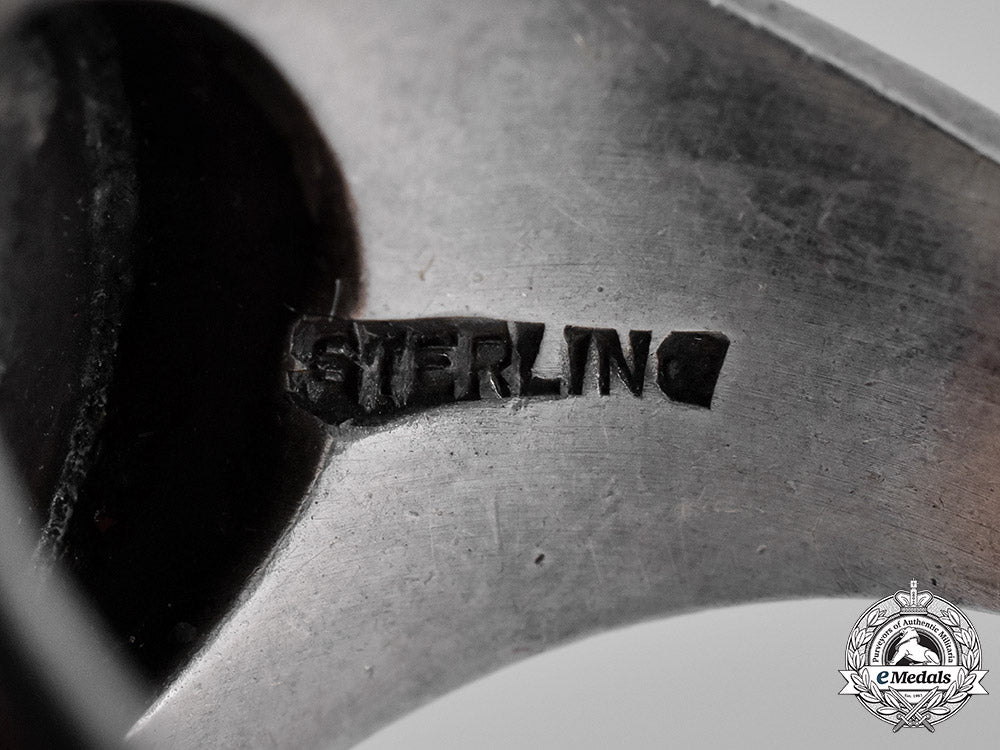 germany._a"_german_pow_camp_ellis"_man's_ring_c18-023244
