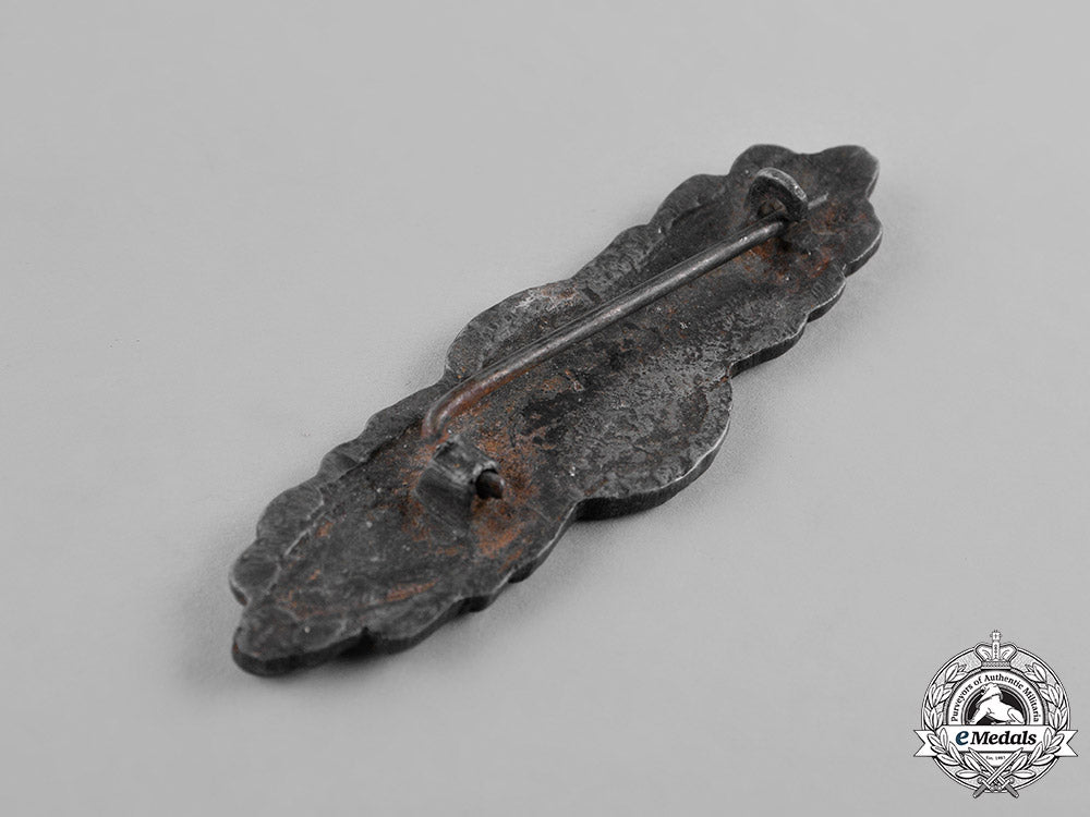 germany,_kriegsmarine._a_field_made_naval_front_clasp_c18-023454_1