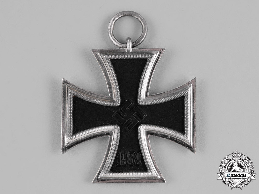 germany._a_mint_iron_cross1939_second_class_c18-023458