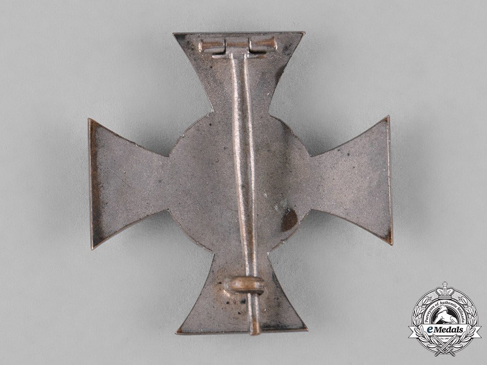 mecklenburg-_strelitz._a_merit_cross1._class_for_bravery_c18-023535