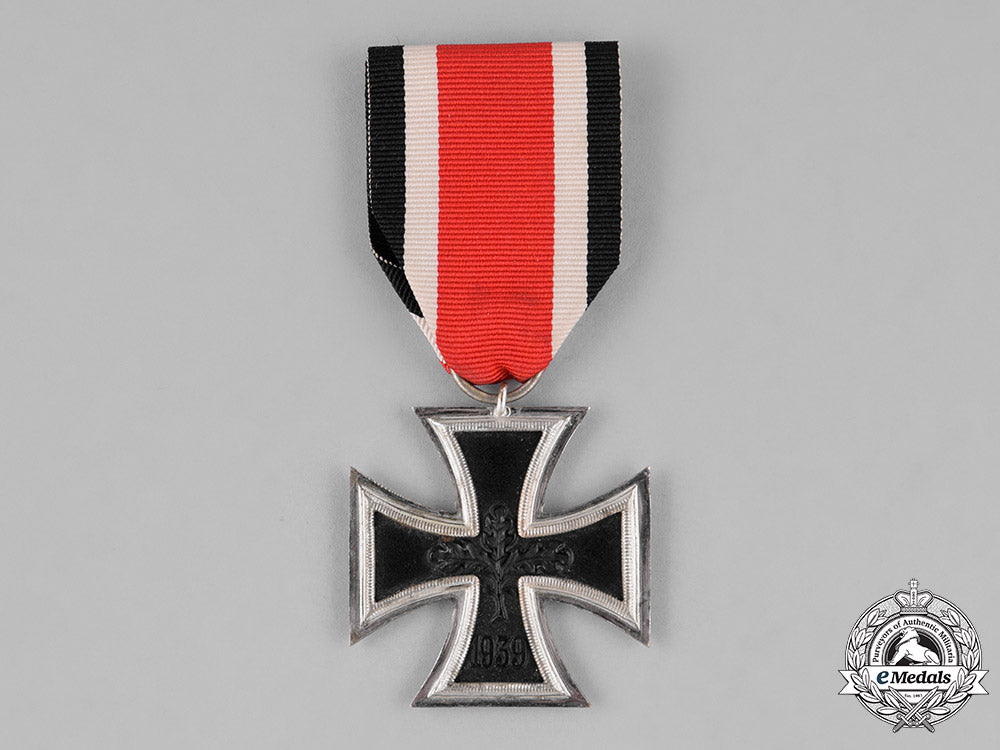 germany,_federal_republic._an_iron_cross1939_second_class,_alternative1957_version_c18-023540