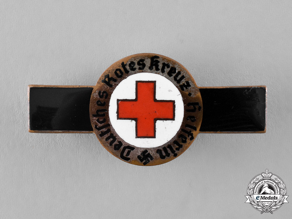 germany._a_german_red_cross_nurses_aid_badge_c18-023620
