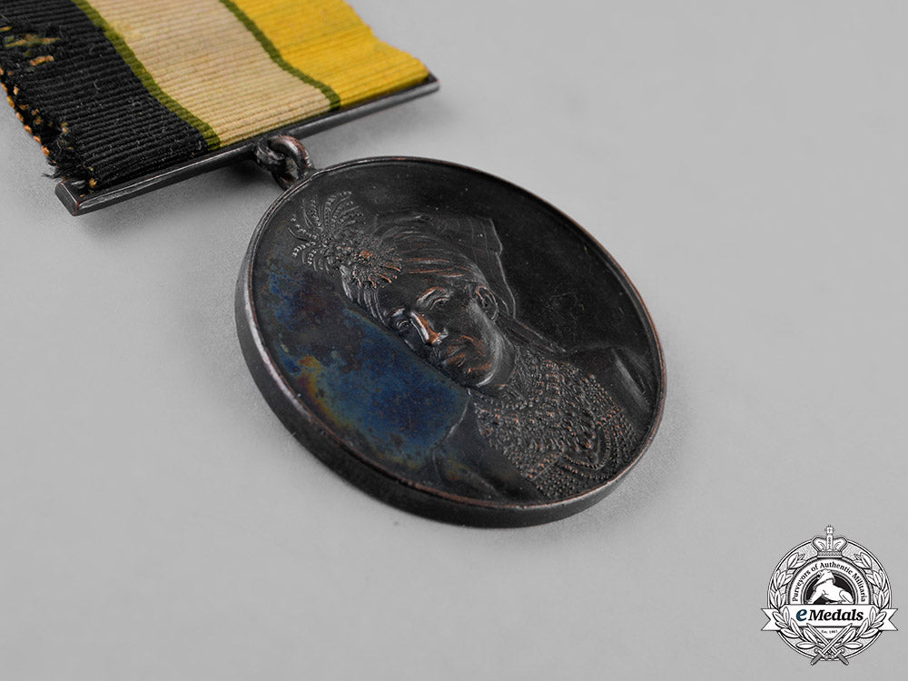 india,_bahawalpur._an_installation_medal1924,2_nd_class_c18-023632