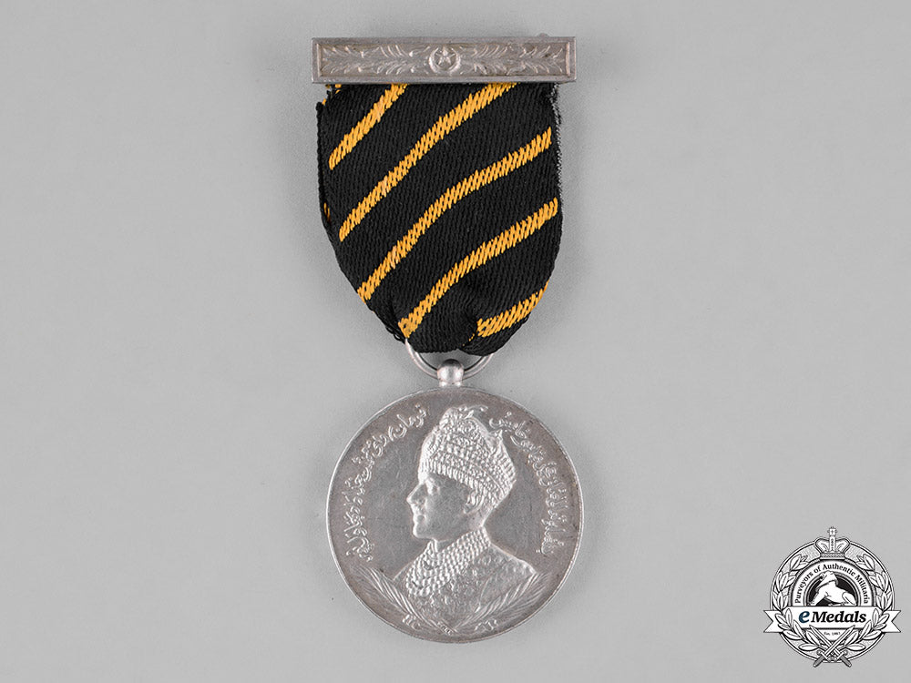 india,_bahawalpur._a_golden_jubilee_medal1907-1956,3_rd_class_c18-023645