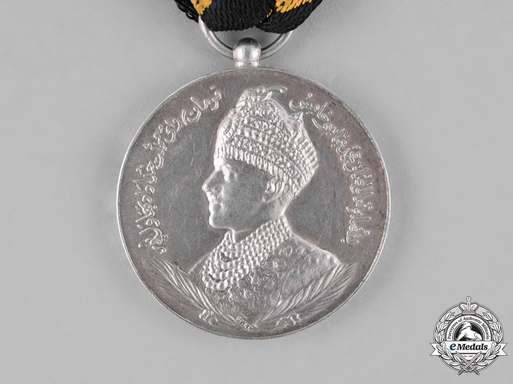 india,_bahawalpur._a_golden_jubilee_medal1907-1956,3_rd_class_c18-023647