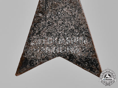 germany,_weimar_republic._a_battle_of_verdun_commemorative_cross,_by_fleck&_sohn_c18-023694