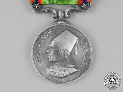 india,_bahawalpur._a_military_general_service_medal,_fullsize_and_miniature,_c.1940_c18-023775