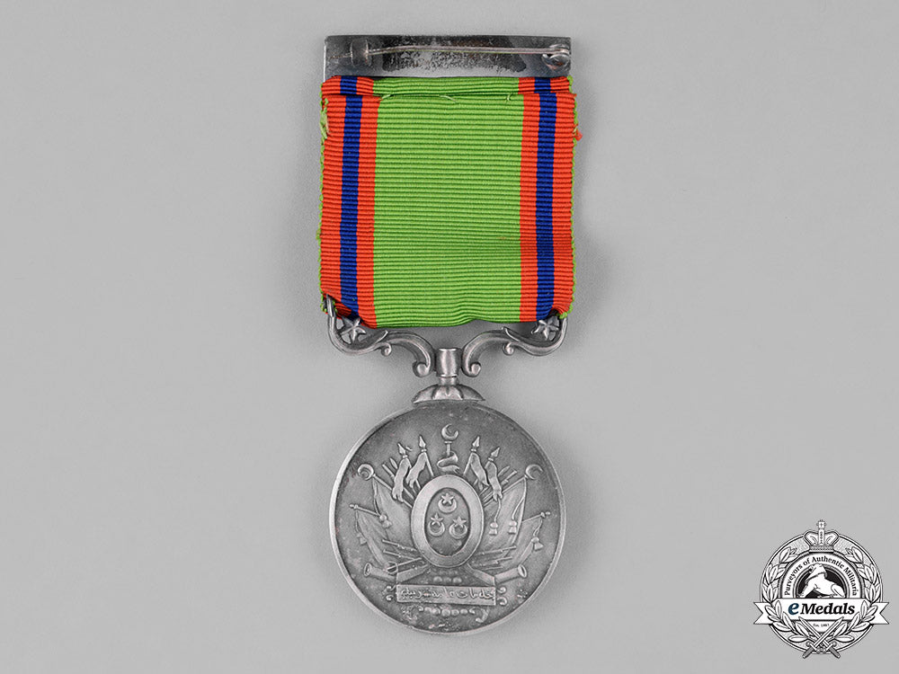 india,_bahawalpur._a_military_general_service_medal,_fullsize_and_miniature,_c.1940_c18-023776