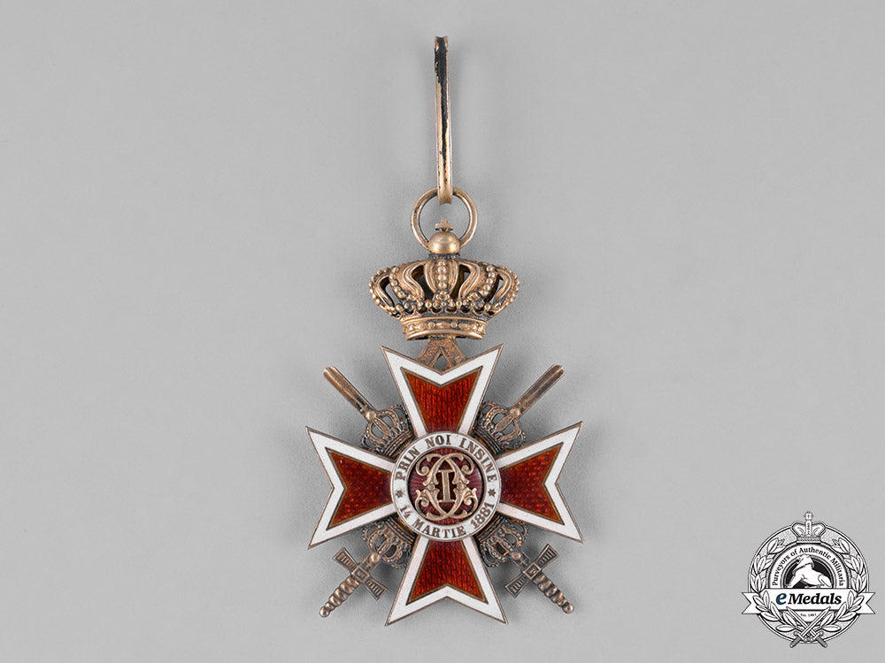 romania,_kingdom._an_order_of_the_crown_of_romania,_commander,_c.1935_c18-023817