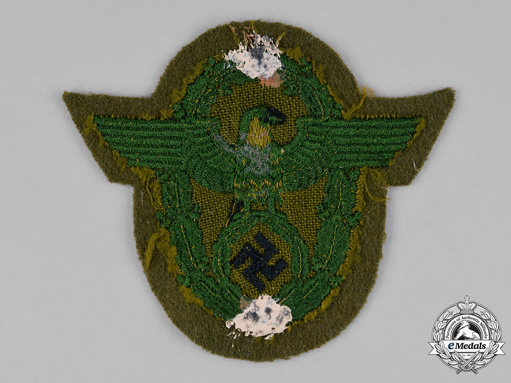 germany._a_municipal_police_sleeve_eagle_c18-023884