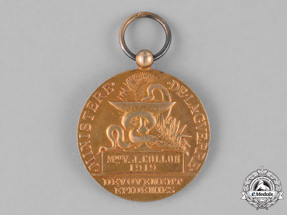 france,_republic._a_minister_of_war_honour_medal,1_st_class_in_gold_c18-023891