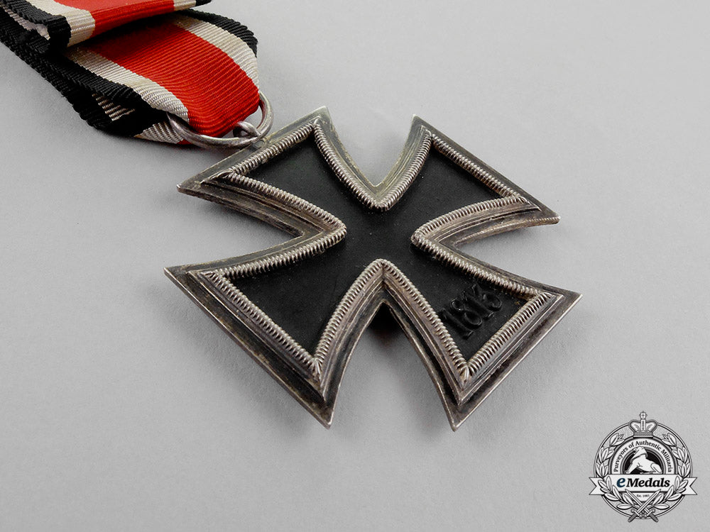 germany._the_dkig&_awards_with_documents_to_artillery_battalion_hauptmann_c18-024