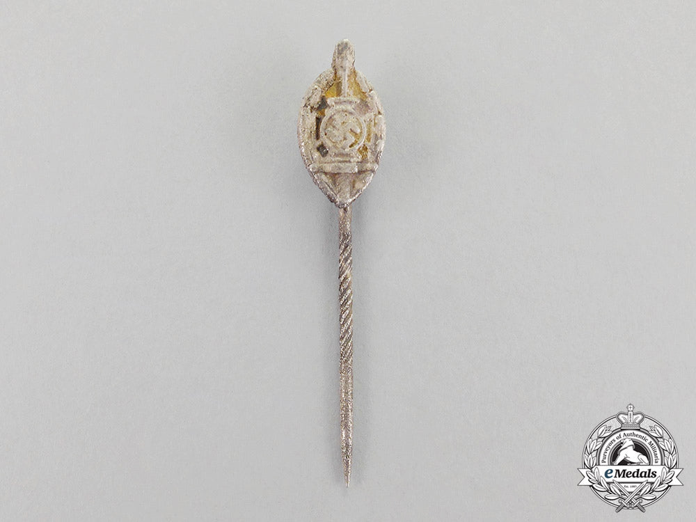germany._two_nskov_membership_badges_and_stick_pins_c18-0240