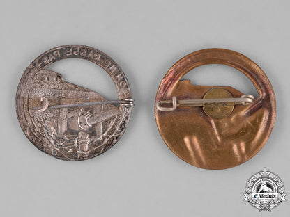 france,_republic._two_maginot_line_beret_badges_c18-024046