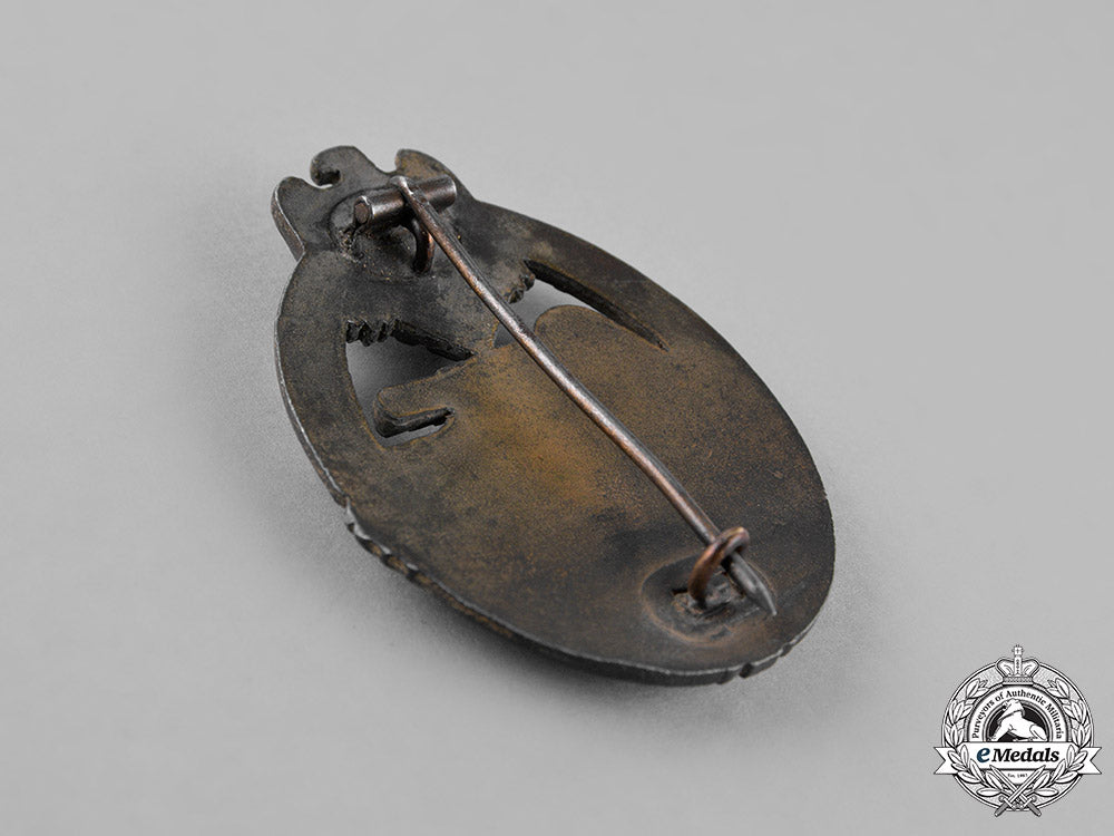 germany,_wehrmacht._a_tank_badge,_silver_grade_c18-024132