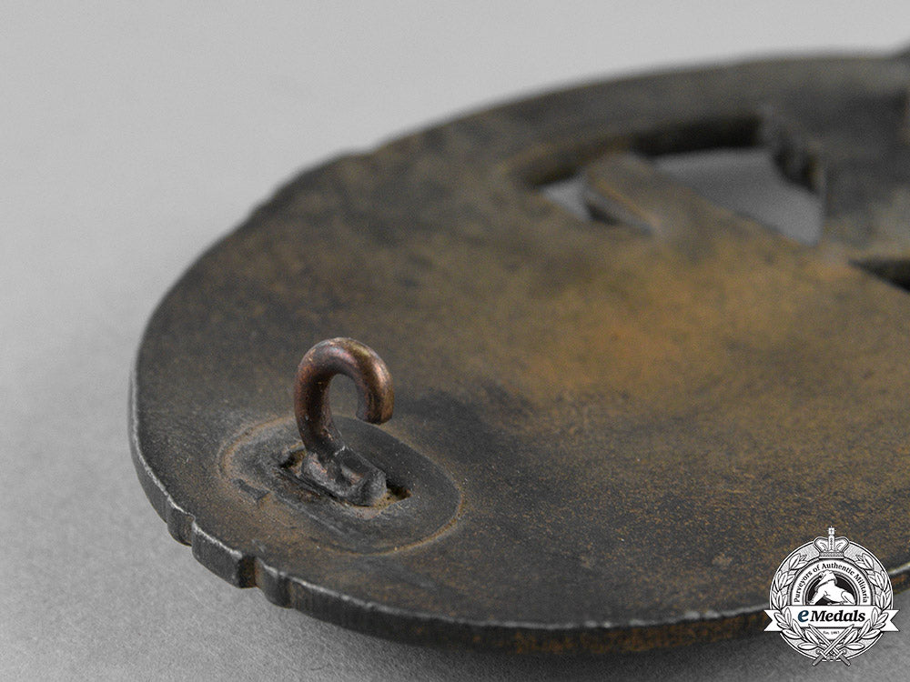 germany,_wehrmacht._a_tank_badge,_silver_grade_c18-024133