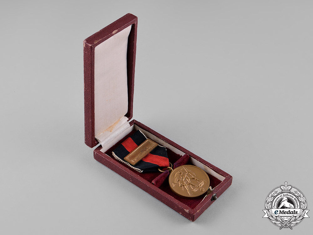 germany._a_cased_entry_into_the_sudetenland_commemorative_medal,_with_prague_medal_bar_c18-024168