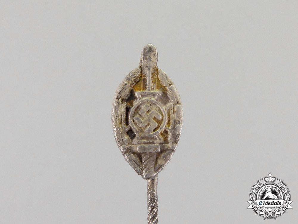 germany._two_nskov_membership_badges_and_stick_pins_c18-0242