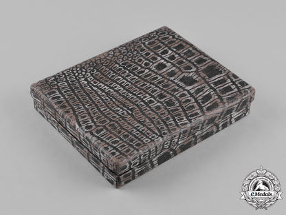 germany._a_cased_plaque_for_the1937_night_flight_to_stuttgart-“_city_of_displaced/_ethnic_germans”_c18-024227