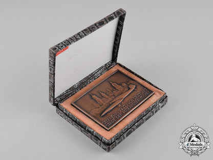 germany._a_cased_plaque_for_the1937_night_flight_to_stuttgart-“_city_of_displaced/_ethnic_germans”_c18-024228