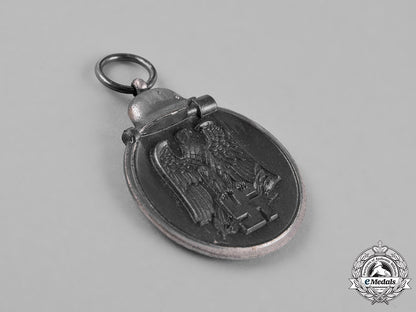 germany._an_eastern_winter_campaign_medal,_in_its_packet_of_issue,_by_klein&_quenzer_c18-024269