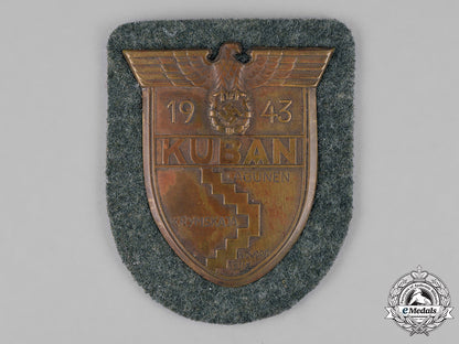 germany._a_wehrmacht_heer(_army)_issue_kuban_sleeve_shield_c18-024283