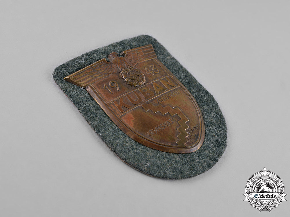 germany._a_wehrmacht_heer(_army)_issue_kuban_sleeve_shield_c18-024285