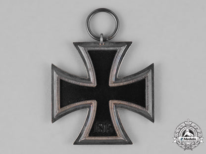 germany._an_iron_cross1939_second_class,_by_klein&_quenzer_a.g._in_its_packet_of_issue_c18-024393
