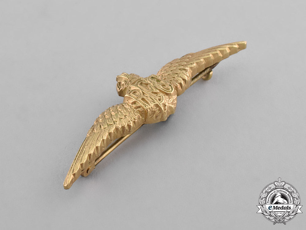 great_britain._a_fine_royal_flying_corps(_rfc)_men's_dress_wing_in_presentation_case_c18-024478