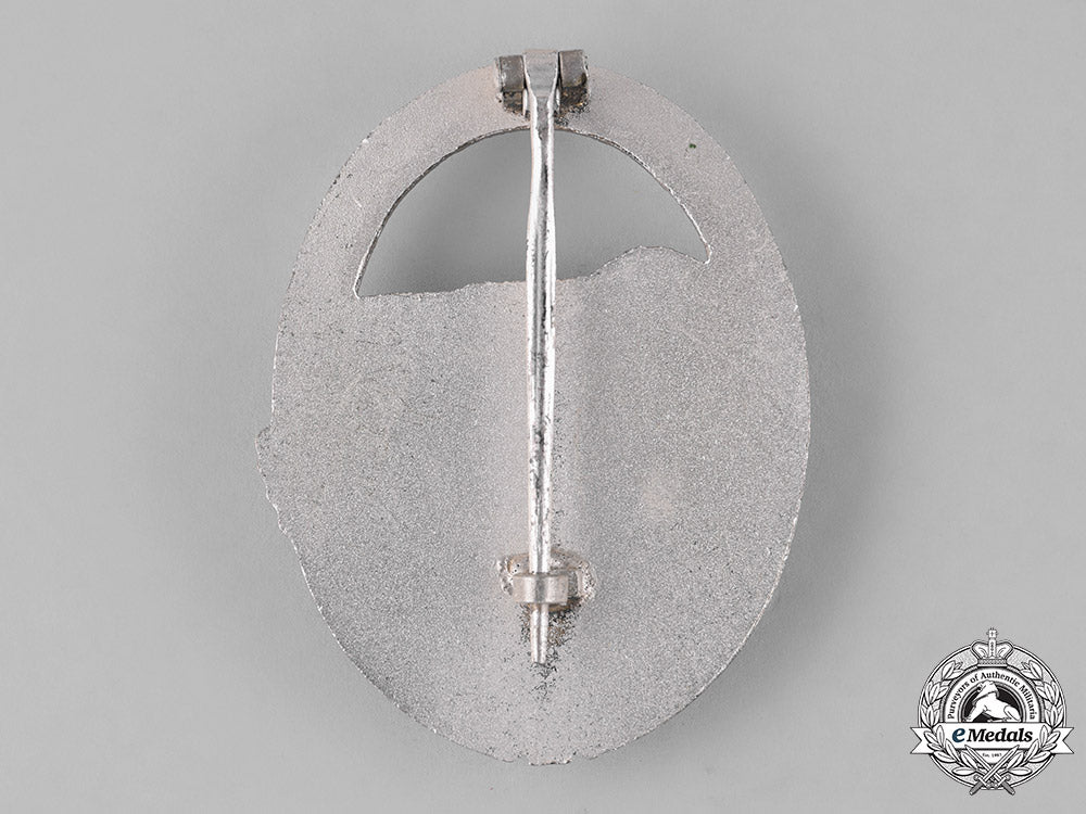 germany,_federal_republic._a_tank_badge,_silver_grade,_alternative1957_version_c18-024509