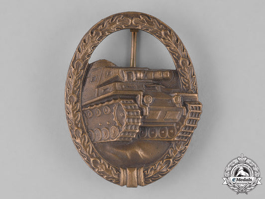 germany,_federal_republic._a_tank_badge,_bronze_grade,_alternative1957_version_c18-024514