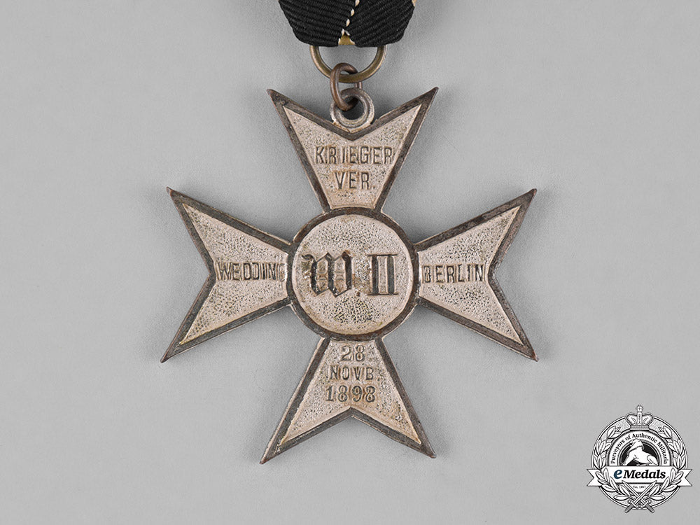 germany,_weimar_republic._a_grouping_of_two_veteran’s_association_long_membership_crosses_c18-024597