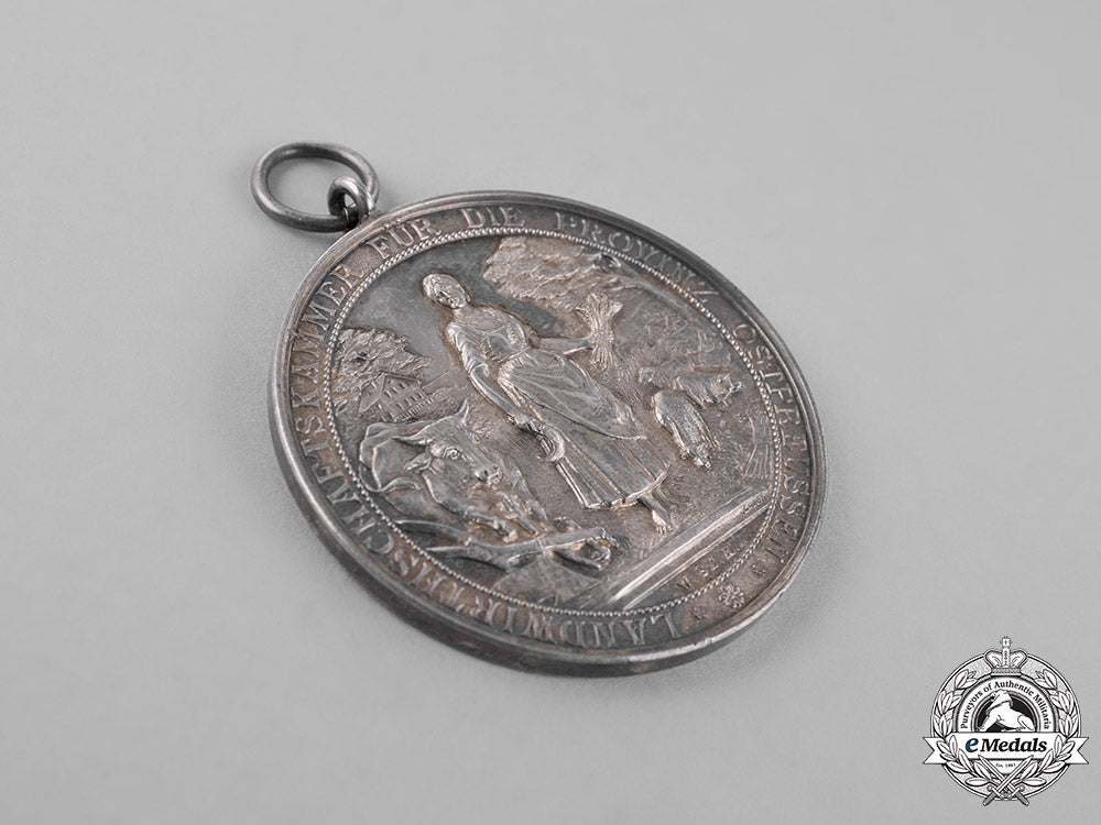 prussia,_state._a_cased_medal_for_long_years_of_loyal_service_from_the_chamber_of_agriculture_c18-024679