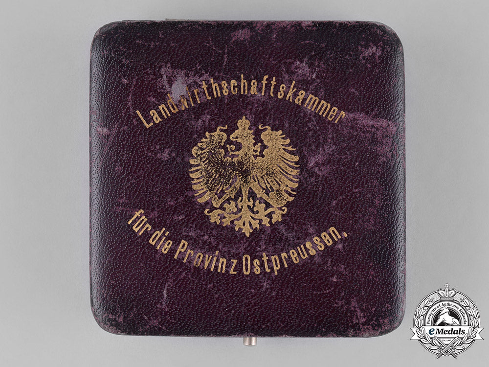 prussia,_state._a_cased_medal_for_long_years_of_loyal_service_from_the_chamber_of_agriculture_c18-024681