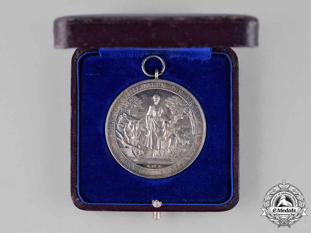 prussia,_state._a_cased_medal_for_long_years_of_loyal_service_from_the_chamber_of_agriculture_c18-024682