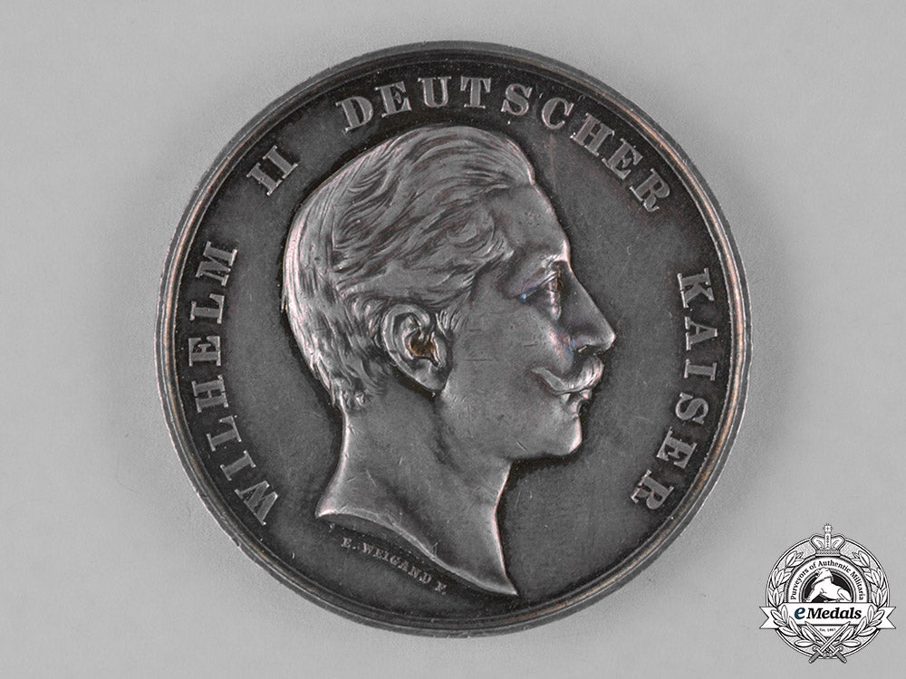 prussia,_state._a_merit_medal_for_merit_in_wartime_homing_pigeon_training_c18-024716