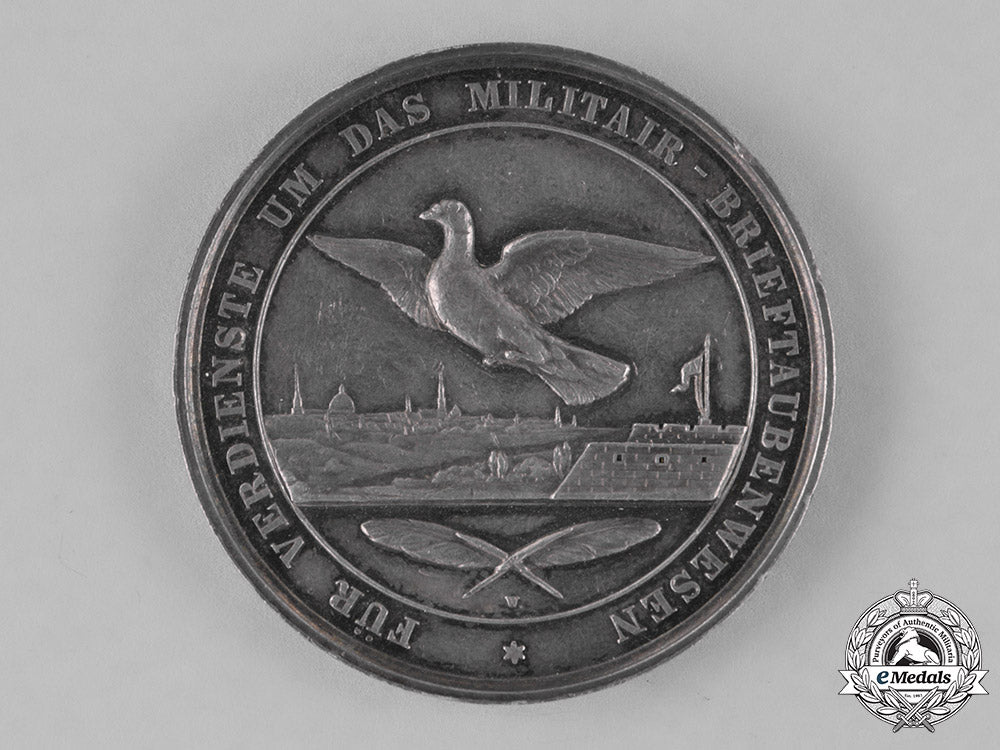 prussia,_state._a_merit_medal_for_merit_in_wartime_homing_pigeon_training_c18-024717