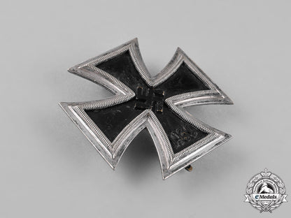 germany._an_iron_cross1939_first_class,_by_wilhelm_deumer_c18-024738
