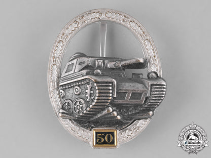 germany,_federal_republic._a_special_grade_tank_badge_for50_panzer_engagements,_alternative1957_version_c18-024757