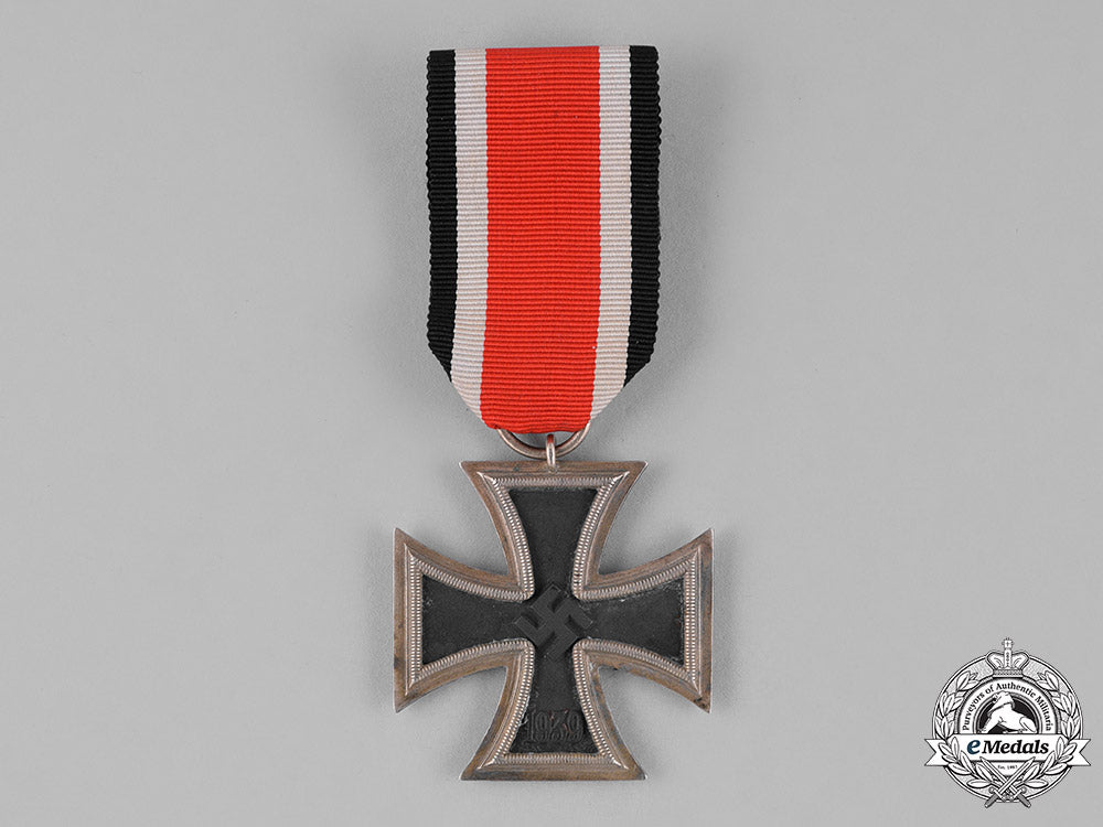 germany._an_iron_cross1939_second_class,_by_j.h._werner_of_berlin_c18-024767