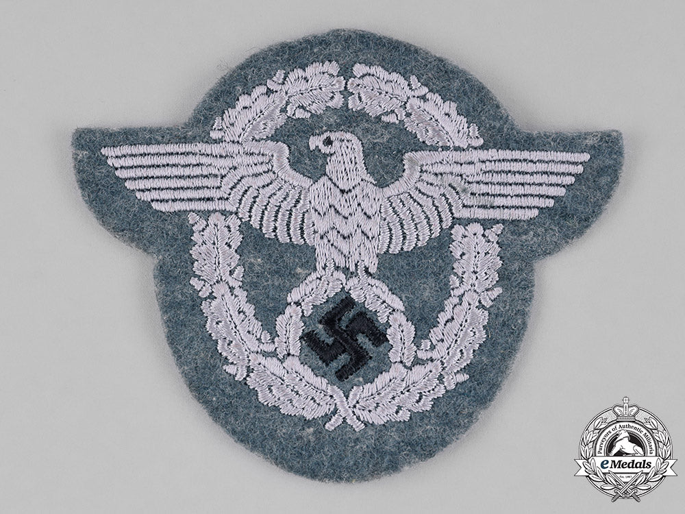 germany._an_unissued_police_sleeve_insignia_c18-024801